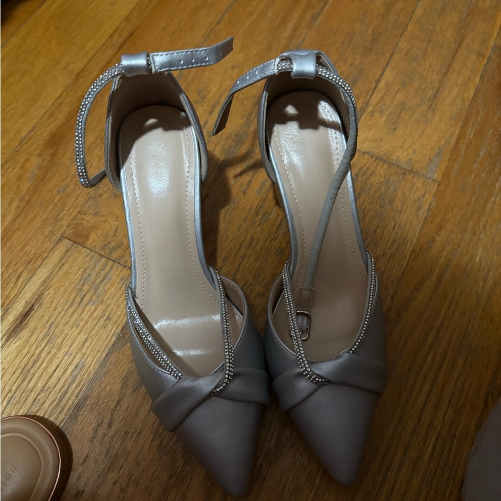 Elegant Gray Women's Heels